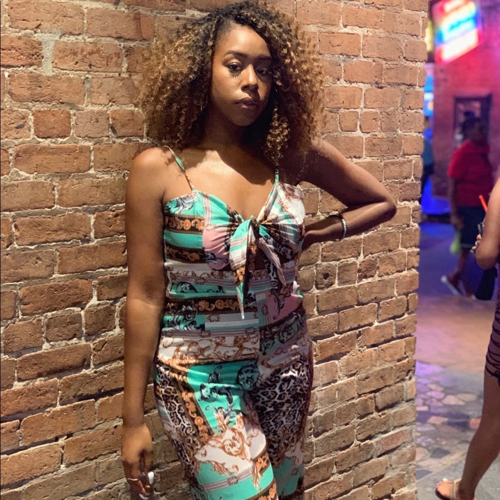 Fashion Nova lightweight, print jumpsuit size XL